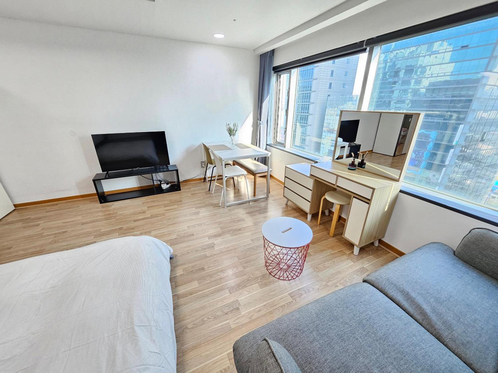 Hongdae Cozy House Apartment *