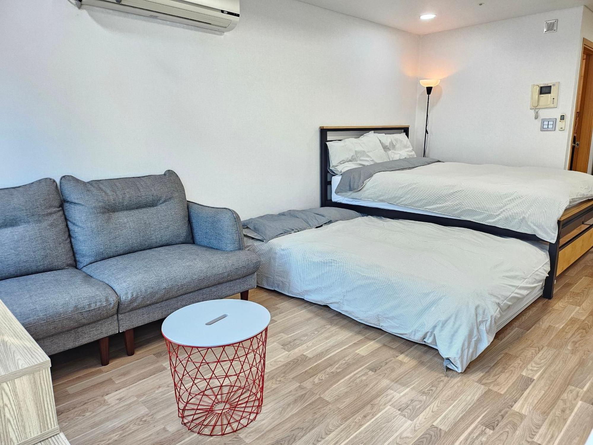 Hongdae Cozy House Apartment
